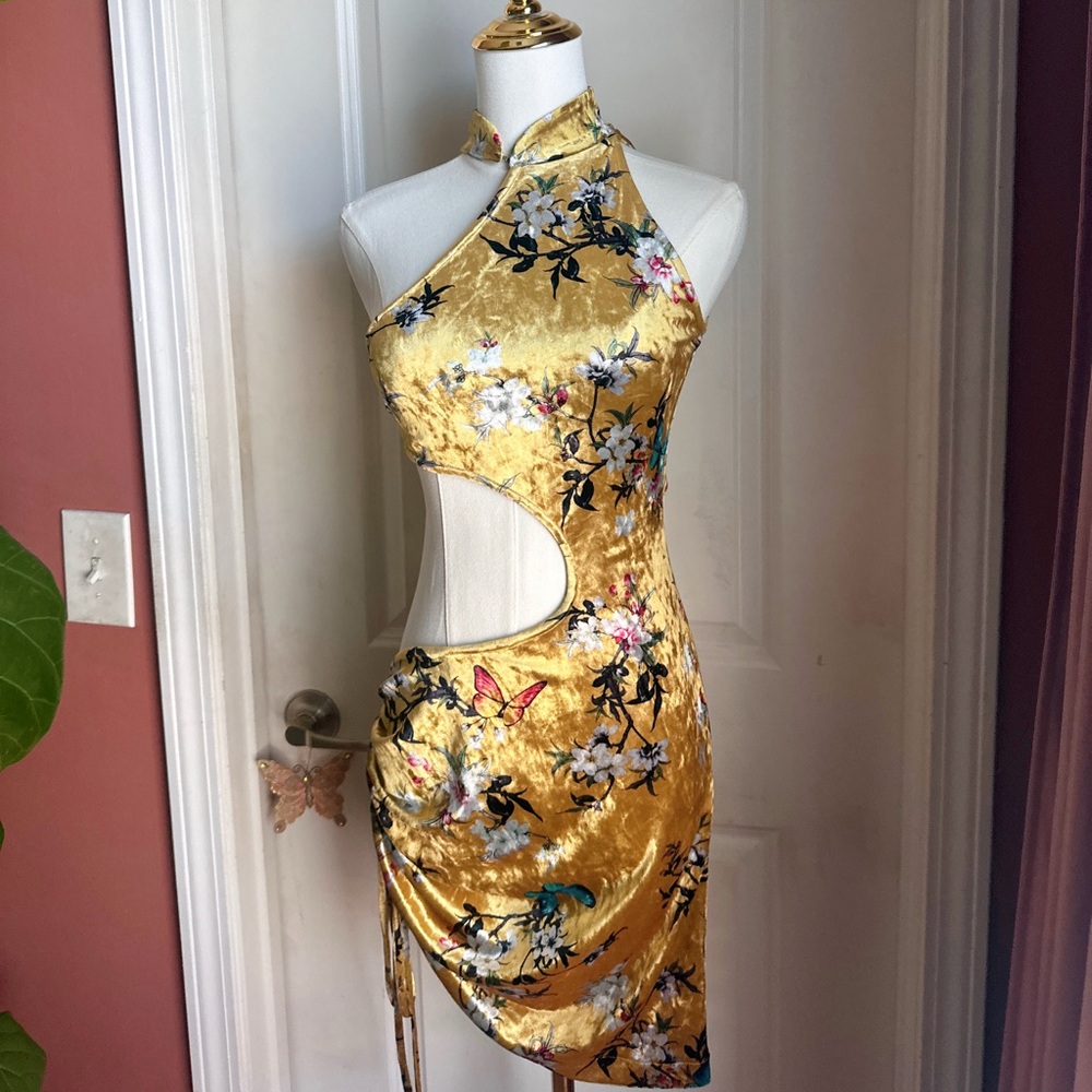 Kim Shui Velvet Cut Out Midi Dress